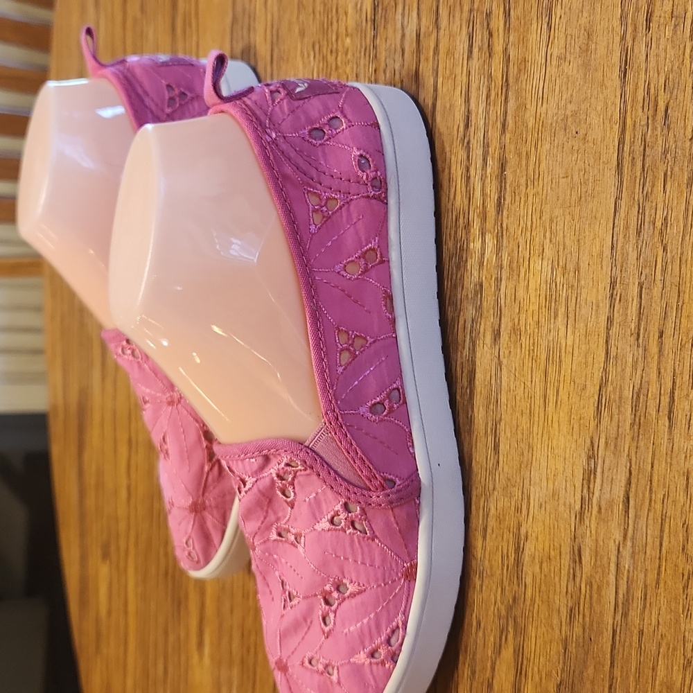 Koolaburra by Ugg Amiah Slip On Sneakers Size 4 - Picture 2 of 7